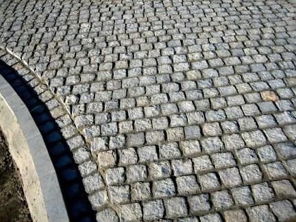 Брусчатка колотая из гранита
